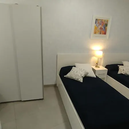 Apartament Oasis B3 Roses Exterior photo